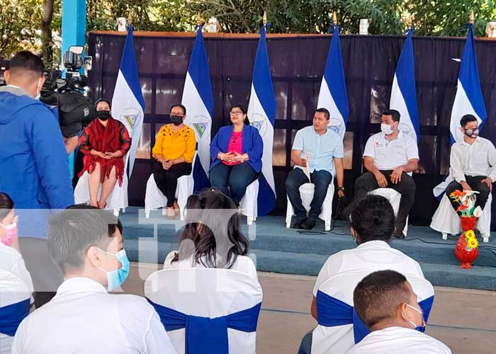 Entrega de material deportivo para escuelas de educación especial en Nicaragua