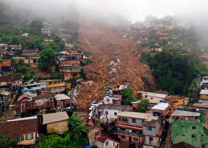 Las lluvias que arrasaron ciudad brasileña deja más de 200 muertos