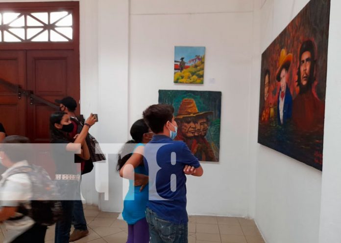 Exposición de artes plástica en el Palacio Nacional 