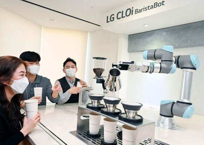 Robots preparan comida en los Juegos Olímpicos de Beijing 2022