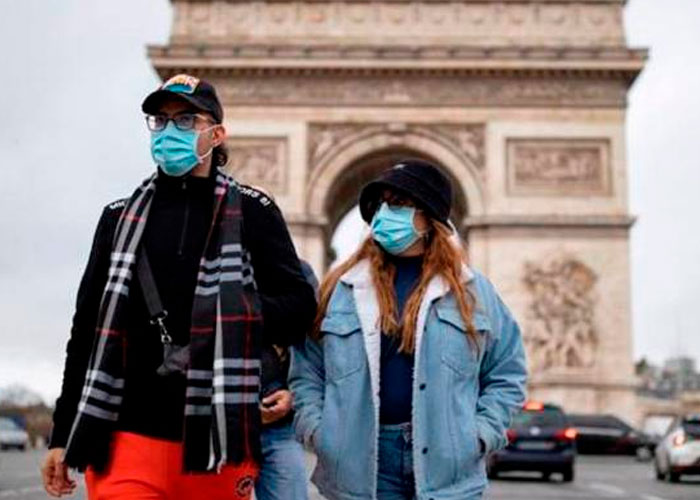  Francia elimina el pasaporte de vacunación y las mascarillas en interiores