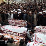 Asciende a 63 la cifra de muertos en ataque en mezquita de Pakistán