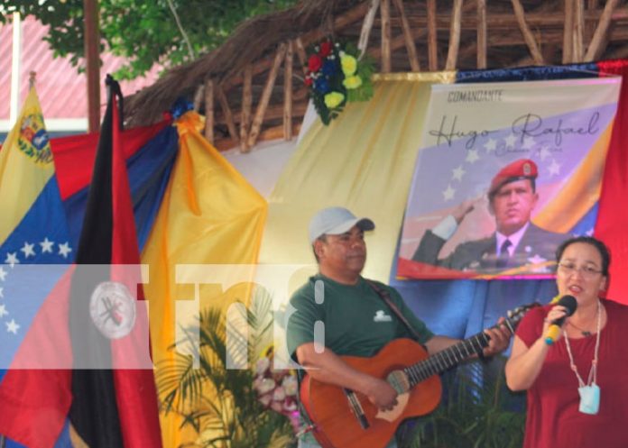 Rinden homenaje al Comandante Hugo Chávez en Bluefields