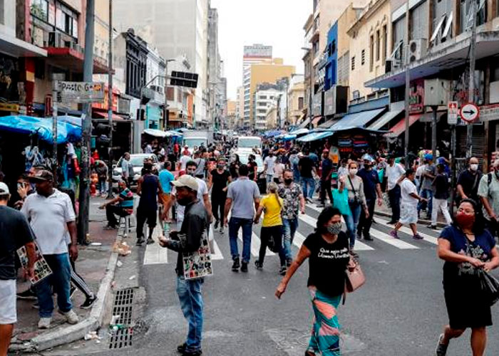 Sao Paulo, Brasil elimina el uso de mascarilla en espacios abiertos.