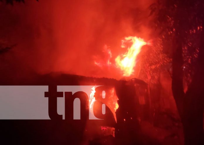 Incendio arrasa con cocina y parte de vivienda en Tipitapa
