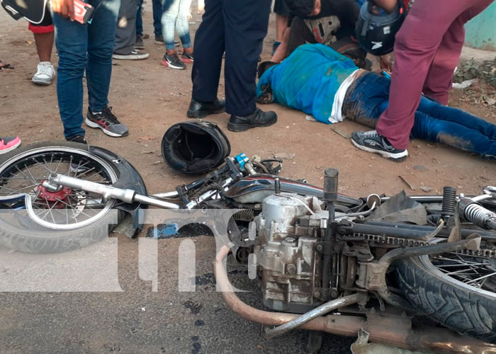 Motociclista en estado crítico después de impactar contra un camión en Managua