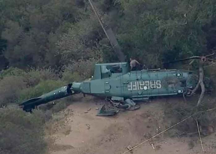 California: Investigan caída de helicóptero policial
