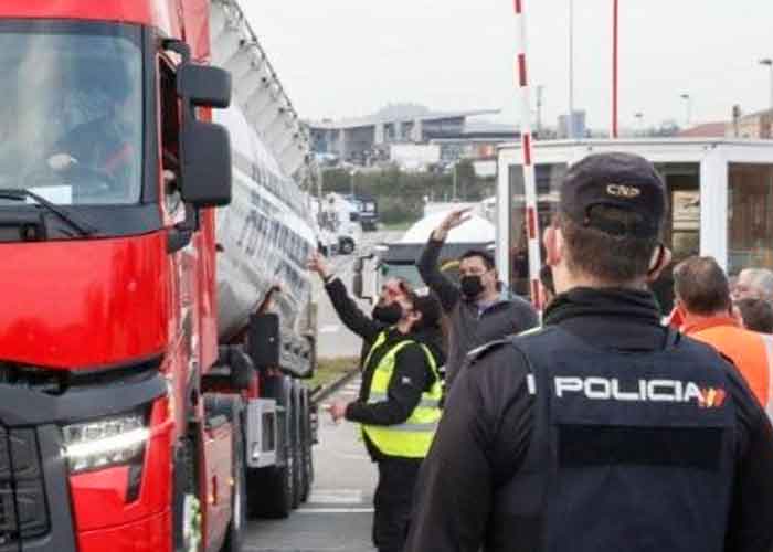 Foto: Transportistas en España continúan protestas por tercera semana | Cortesía 