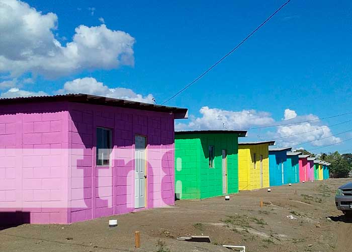  Cien nuevas familias, reciben vivienda en la urbanización "Flor de Pino" en Managua