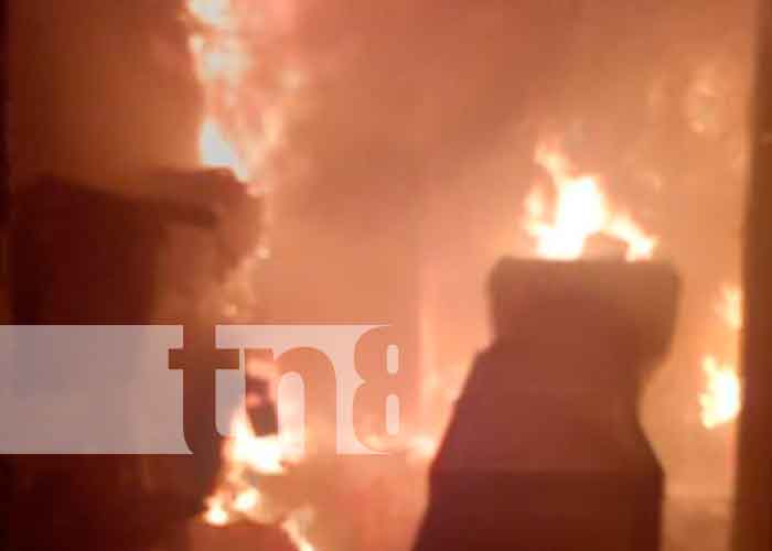 Voraz incendio en mercado municipal de Somotillo, Chinandega