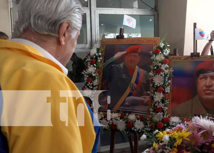 León recuerda al comandante eterno Hugo Chávez