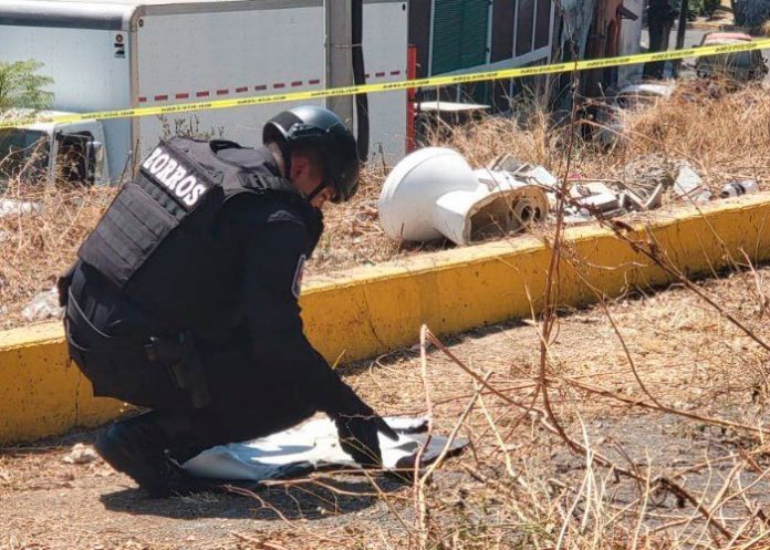 Barredera se encuentra con una granada, mientras limpiaba la zona en México