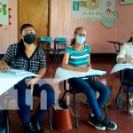 Maestros reciben taller de pintura por el Ministerio de Educacion en Managua