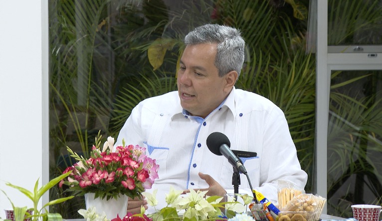 Presidente de Nicaragua sostiene encuentro con su homólogo del BCIE