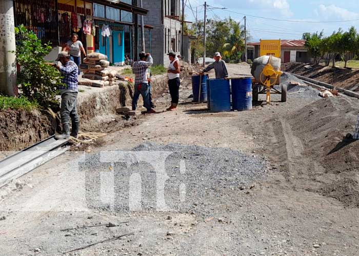 Nuevas calles para barrios en Matiguás