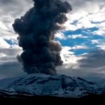 Alerta amarilla por actividad en el volcán Nevado del Ruiz en Colombia