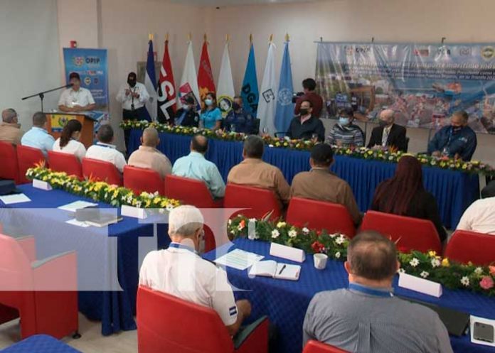 Experto de la OPIP con funcionarios de la EPN en Nicaragua
