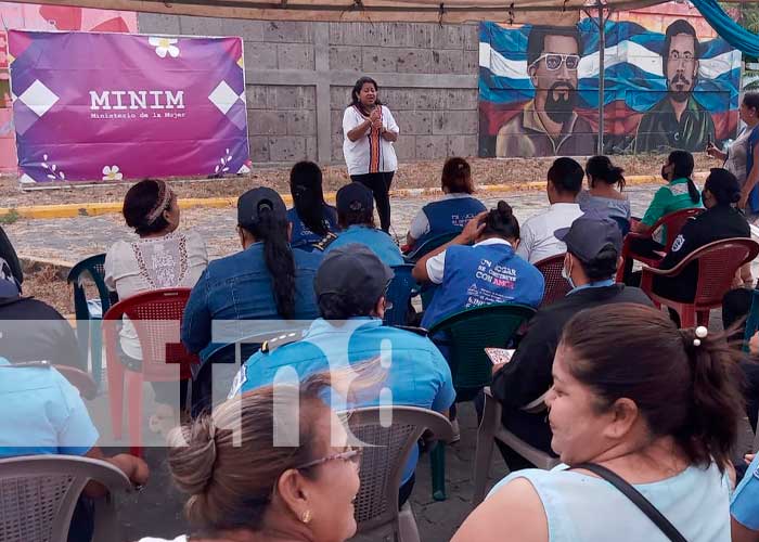 Develación de mural contra la violencia hacia la mujer en Estelí