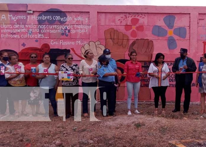 Develación de mural contra la violencia hacia la mujer en Estelí