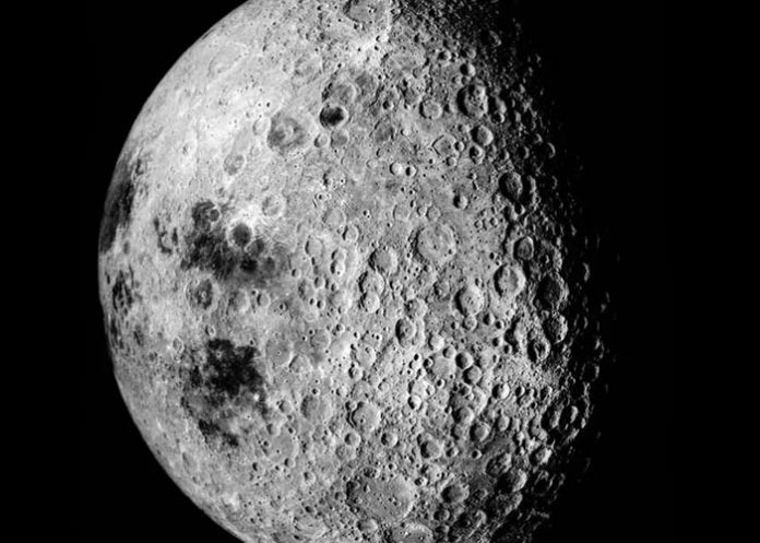 Así se ve la cara oculta de la Luna que jamás observarás desde la Tierra