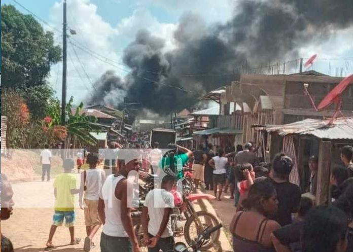 Masivo incendio en Prinzapolka, Caribe Norte de Nicaragua