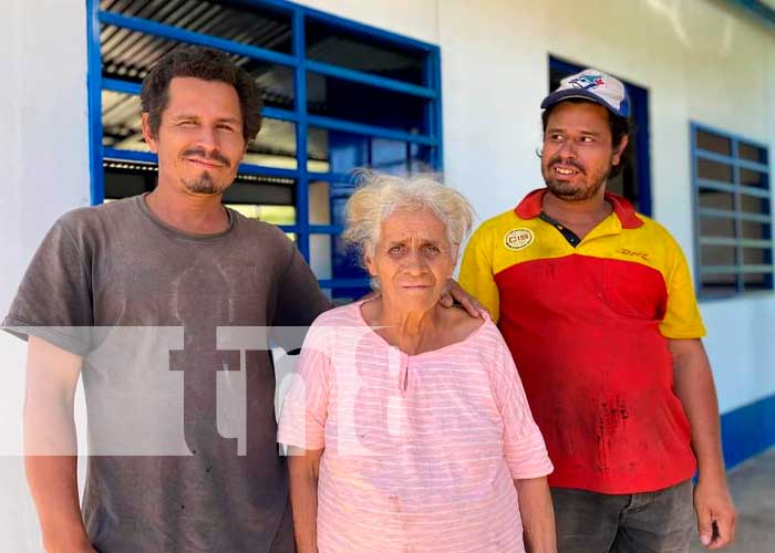 Entrega de viviendas dignas a familias en Jinotega