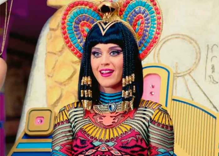 Katy Perry limpia su nombre en caso de plagio del tema Dark Horse