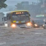 Fuertes aguaceros dejan al menos tres fallecidos y destrozos en Paraguay