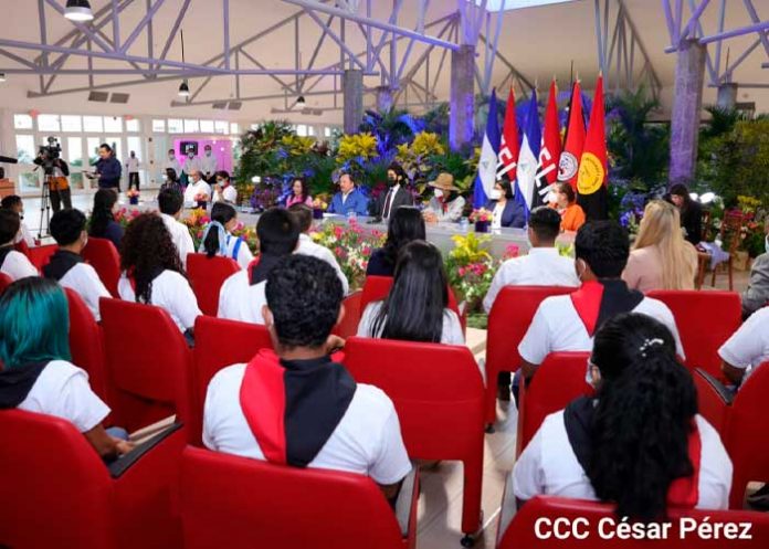 Daniel Ortega, en acto del 42 aniversario de la Cruzada Nacional de Alfabetización / TN8
