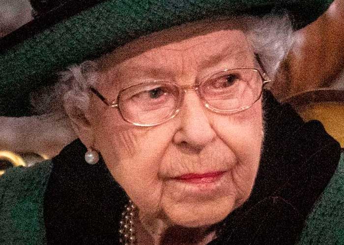 Reina Isabel II alega sentirse exhausta luego de su contagio de Covid
