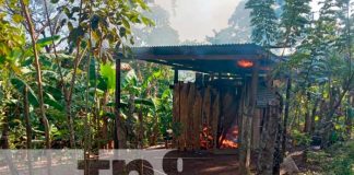 Incendio arrasa con la cocina de una vivienda en Río Blanco