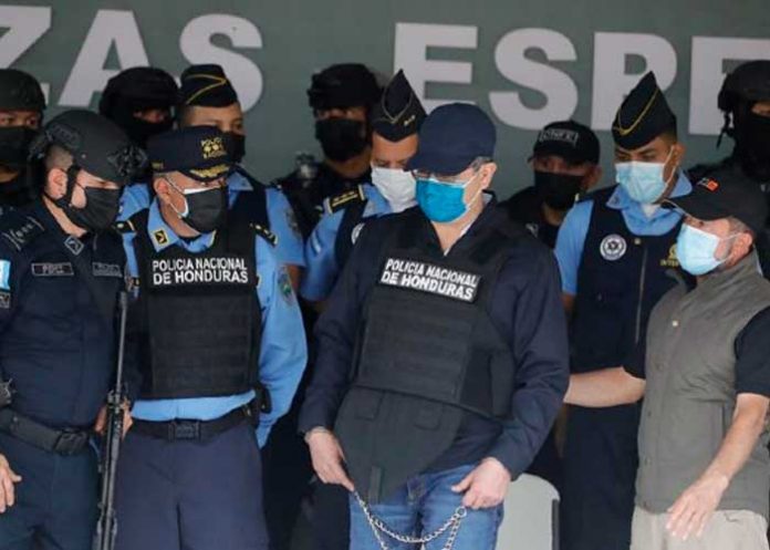 Retrasan extradición a Estados Unidos del Expresidente de Honduras