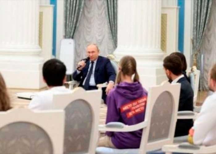 Pdte. Putin afirma que Rusia busca restaurar la paz en Donbass