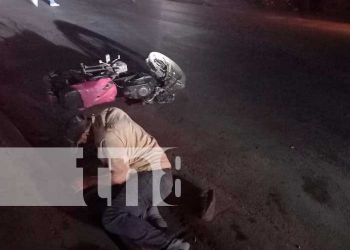 Motociclista grave tras sufrir accidente de tránsito en Juigalpa