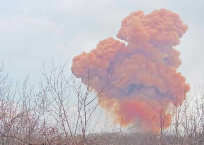 Fuerzas Ucranianas provocan explosión de ácido nítrico en la región de Lugansk