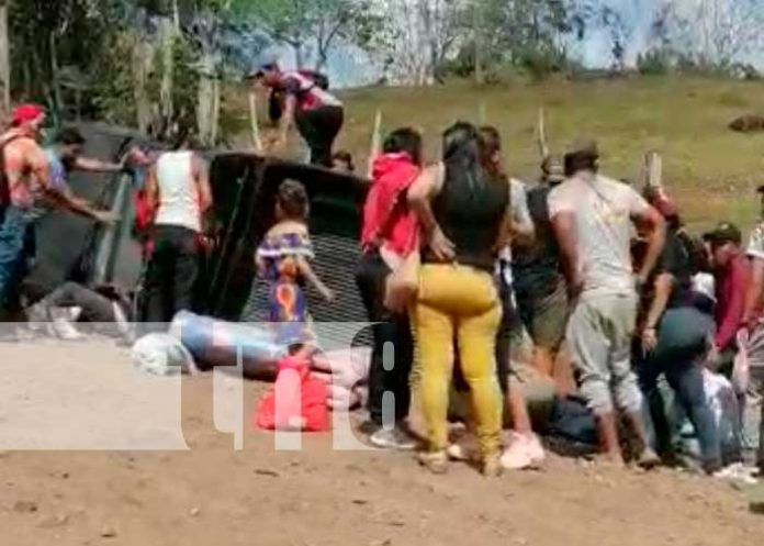 Accidente de tránsito deja varias personas lesionadas en Río San Juan