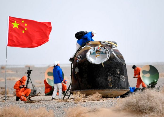 Astronautas de China regresan a la tierra después de seis meses