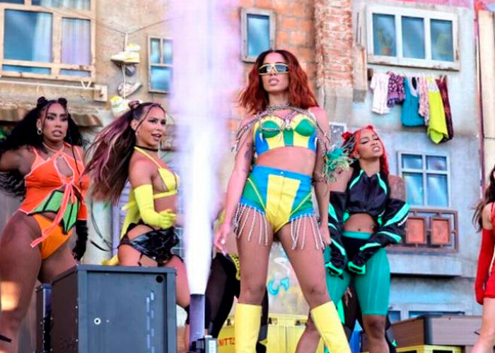 Anitta y su "Envolver Challenge" debutan en el Festival Coachella 2022
