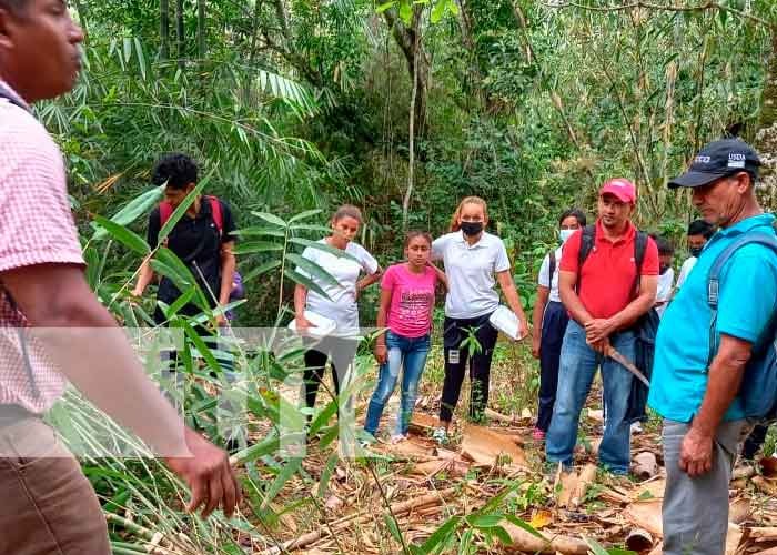 Artesanos en Río San Juan compartieron experiencia a travez de MEFFCA 