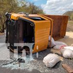 Conductor de camión lesionado al volcarse en Acoyapa, Chontales