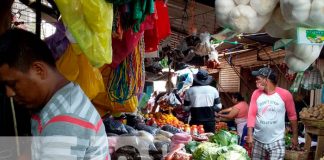 Mercados de Managua, Nicaragua, abastecidos y con precios estables