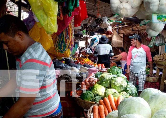 Mercados de Managua, Nicaragua, abastecidos y con precios estables