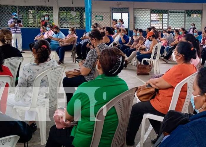 MINED Nicaragua realiza encuentro de evaluación y programación con docentes