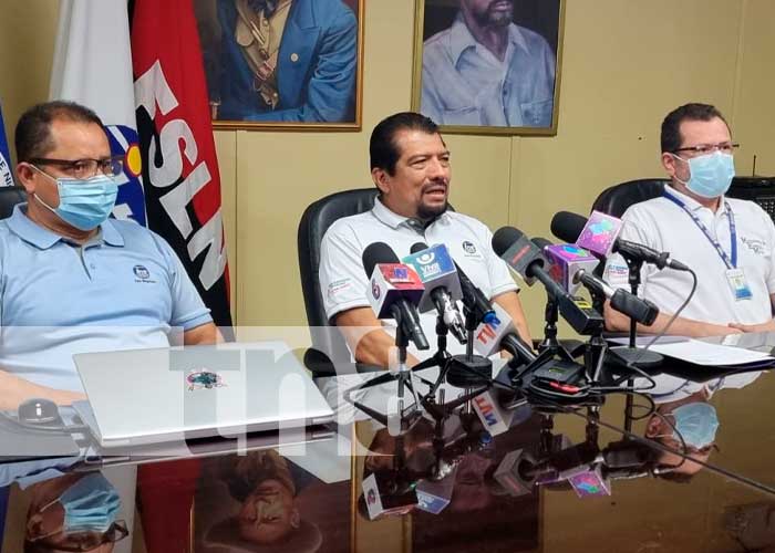 Autoridades anunciando medidas para incremento de combustibles en Nicaragua