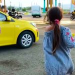 VIDEO: En Guatemala, niña aprende 8 idiomas para venderle a turistas