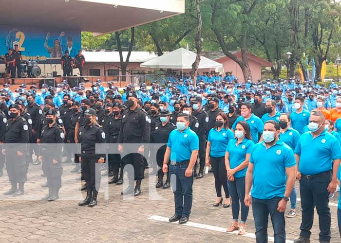 Homenaje de la Policía Nacional de Nicaragua a oficiales caídos