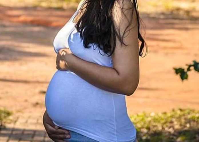 Asesina a mujer embarazada para robarle su bebé en Bogotá, Colombia