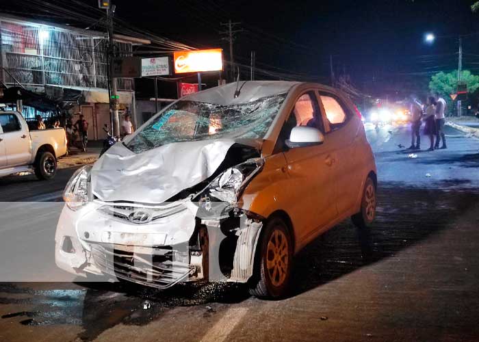 Escena de accidente de tránsito en Carretera Norte, Managua