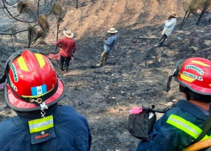 Mujeres murieron al intentar sofocar un incendio forestal en Guatemala