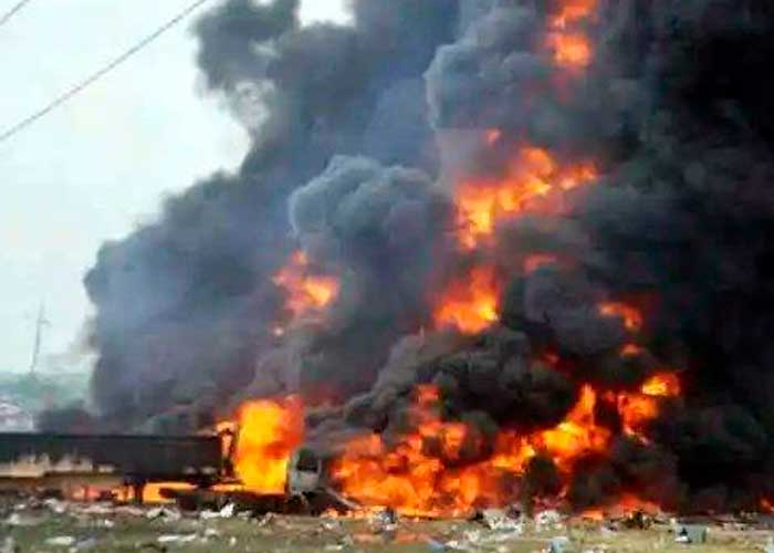 ¡Trágico! 100 personas mueren tras explosión en refinería ilegal en Nigeria